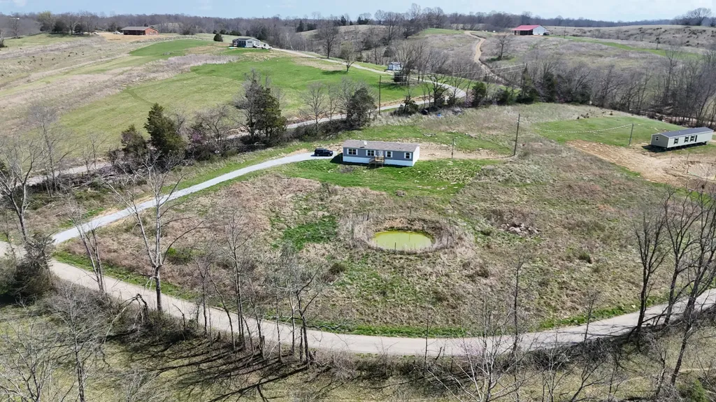 2588 E Fork Road Harrodsburg KY 40330