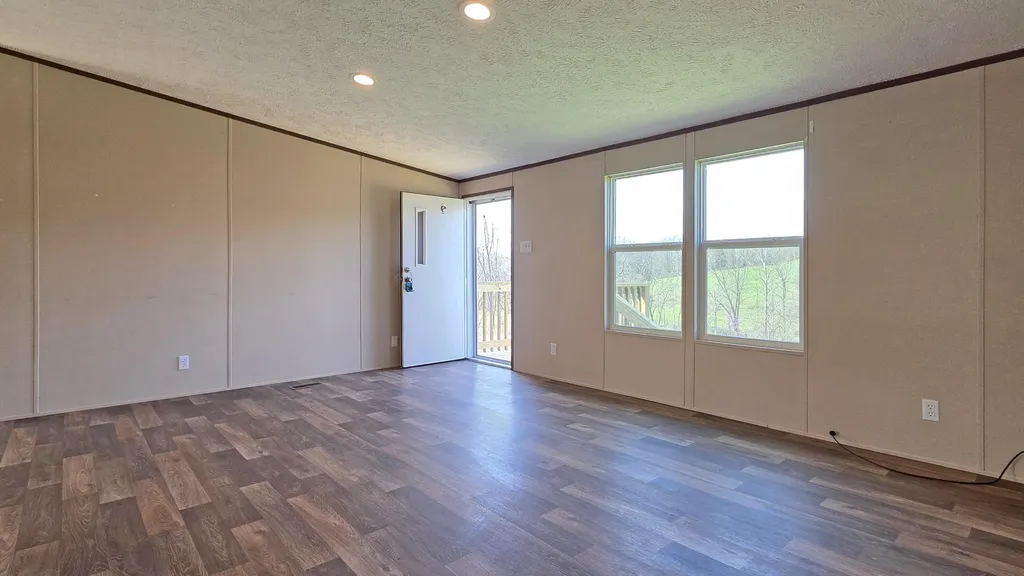 2588 E Fork Road Harrodsburg KY 40330