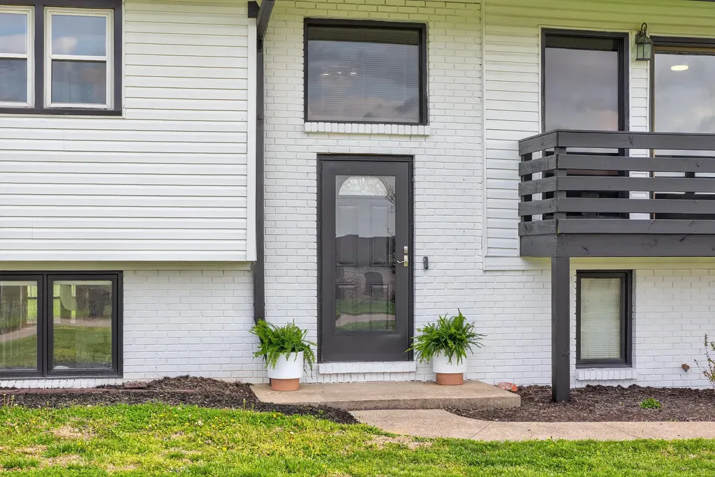 70 Ashlock Drive Lancaster KY 40444