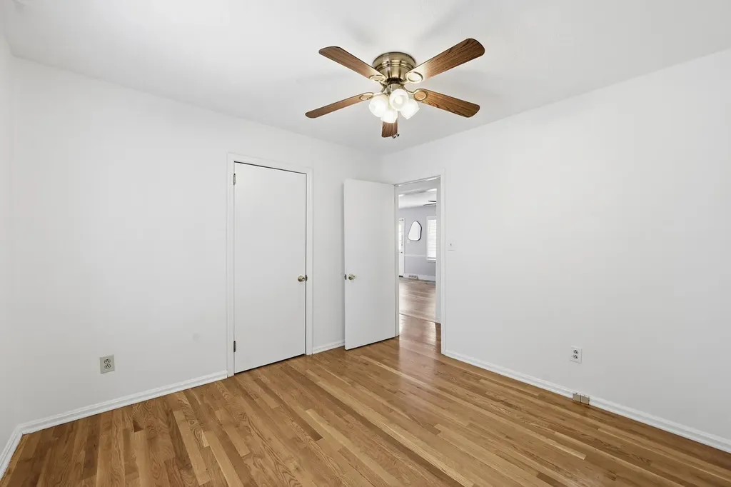 3268 Sutherland Drive Lexington KY 40517