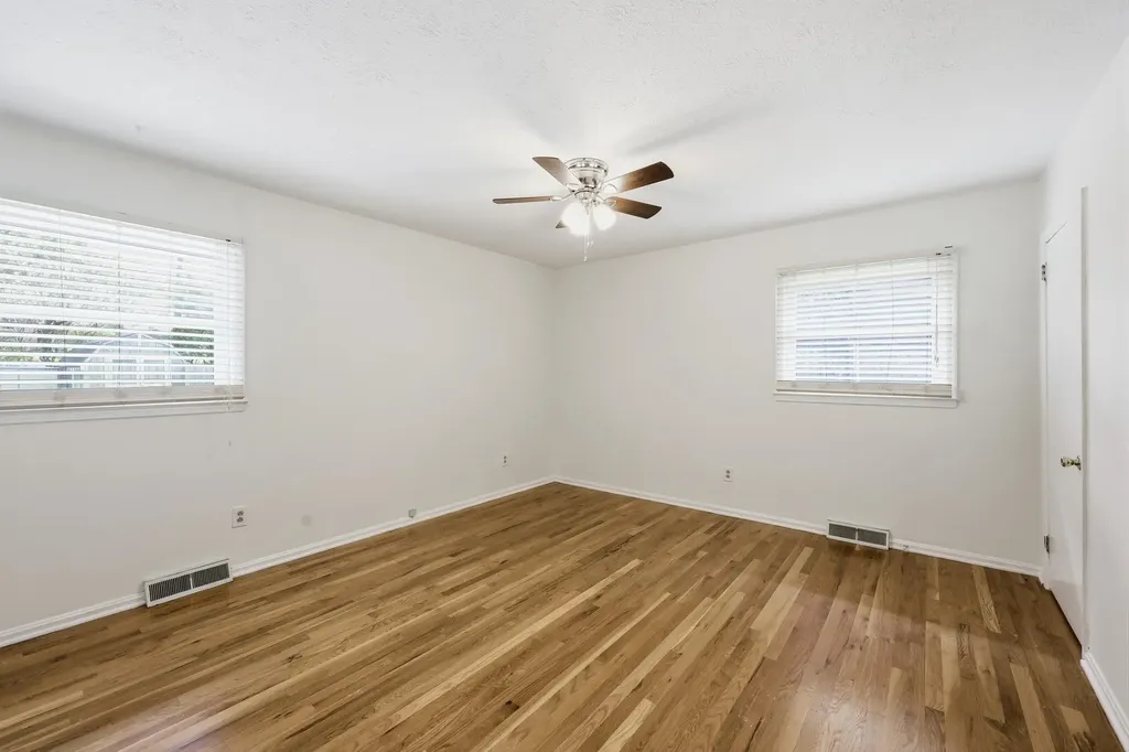 3268 Sutherland Drive Lexington KY 40517