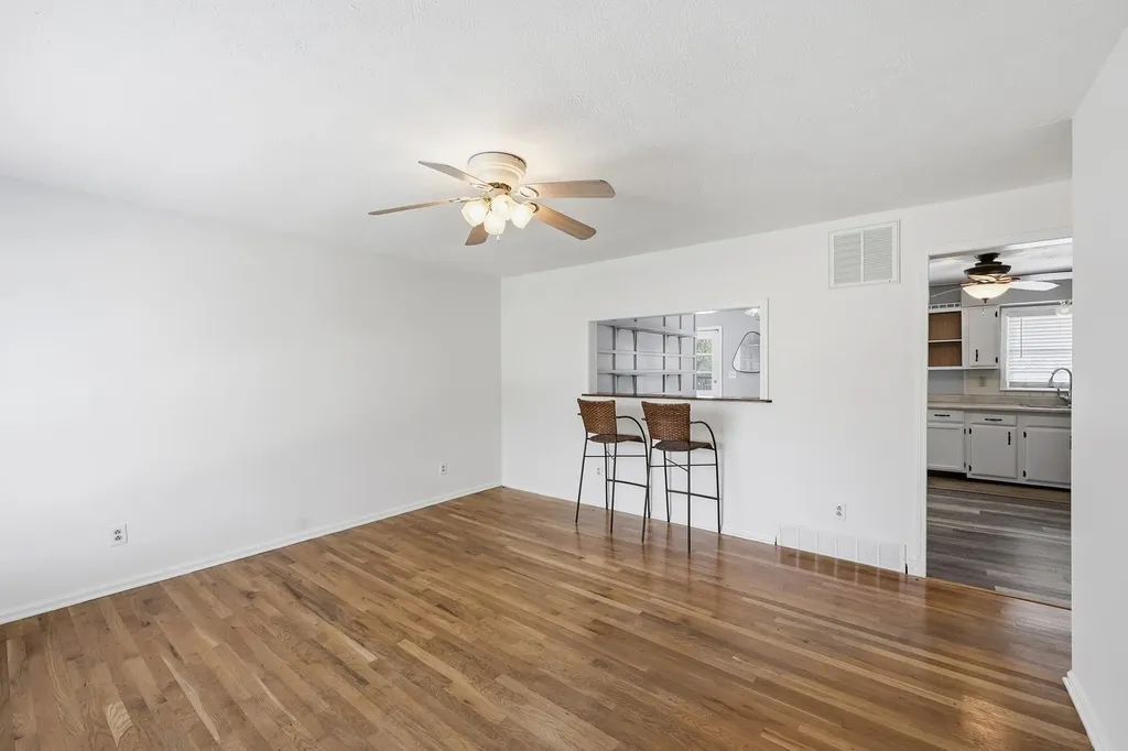3268 Sutherland Drive Lexington KY 40517