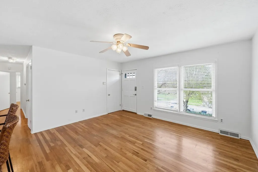 3268 Sutherland Drive Lexington KY 40517