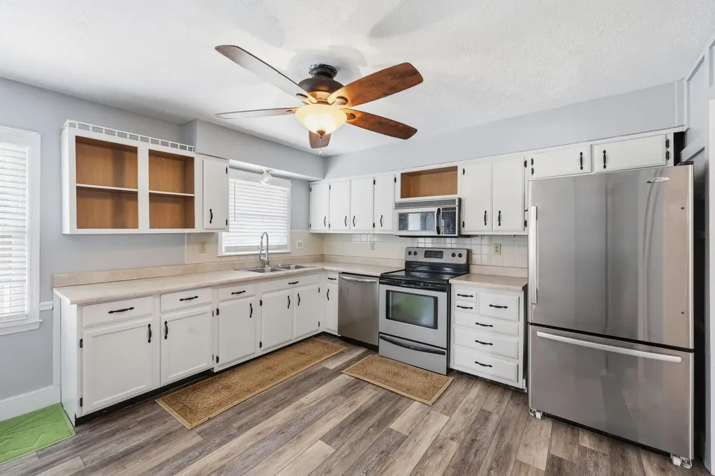 3268 Sutherland Drive Lexington KY 40517