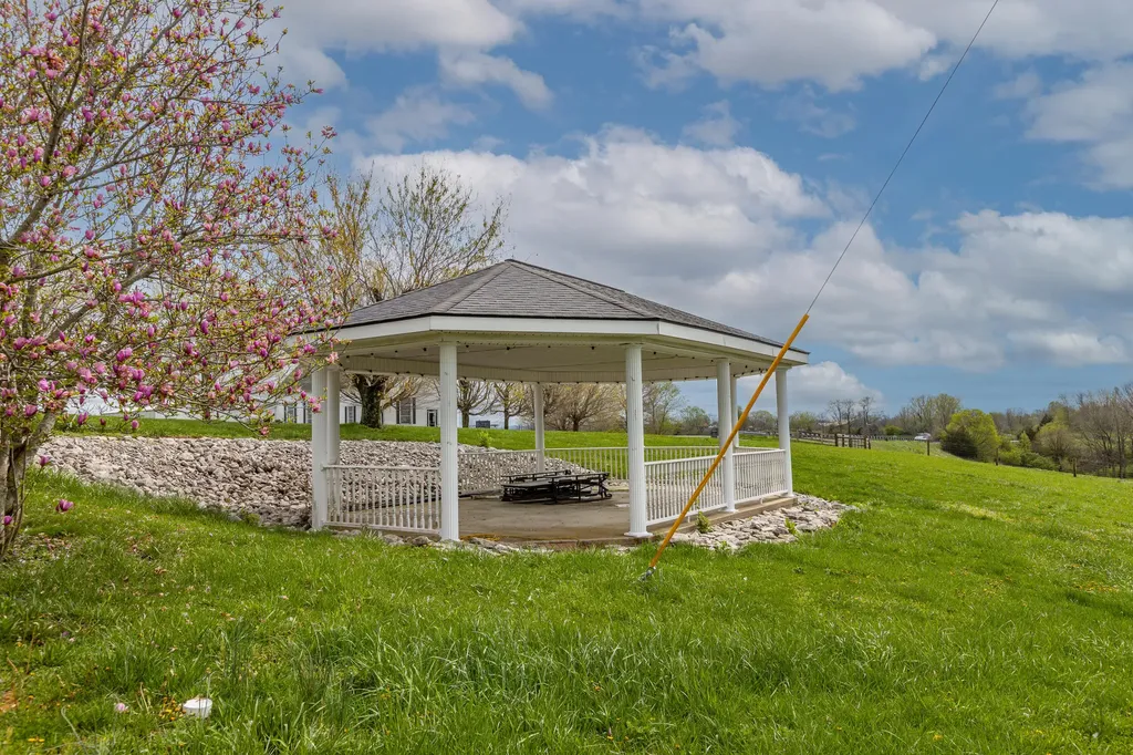 110 White Conkwright Road Winchester KY 40391