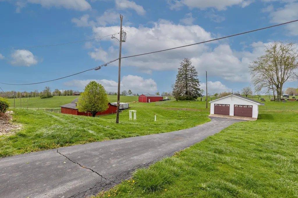 110 White Conkwright Road Winchester KY 40391