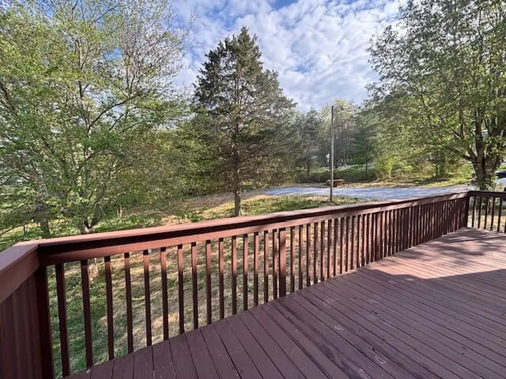2058 Ky-192 Somerset KY 42501