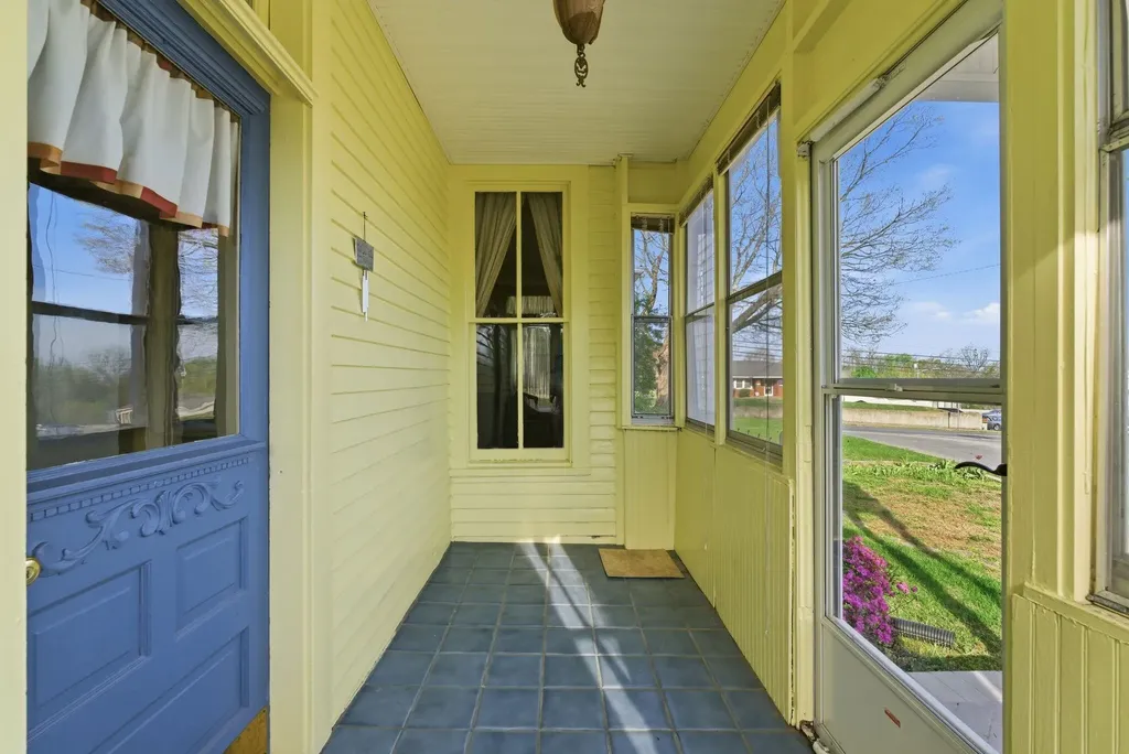 601 Jamestown Street Columbia KY 42728