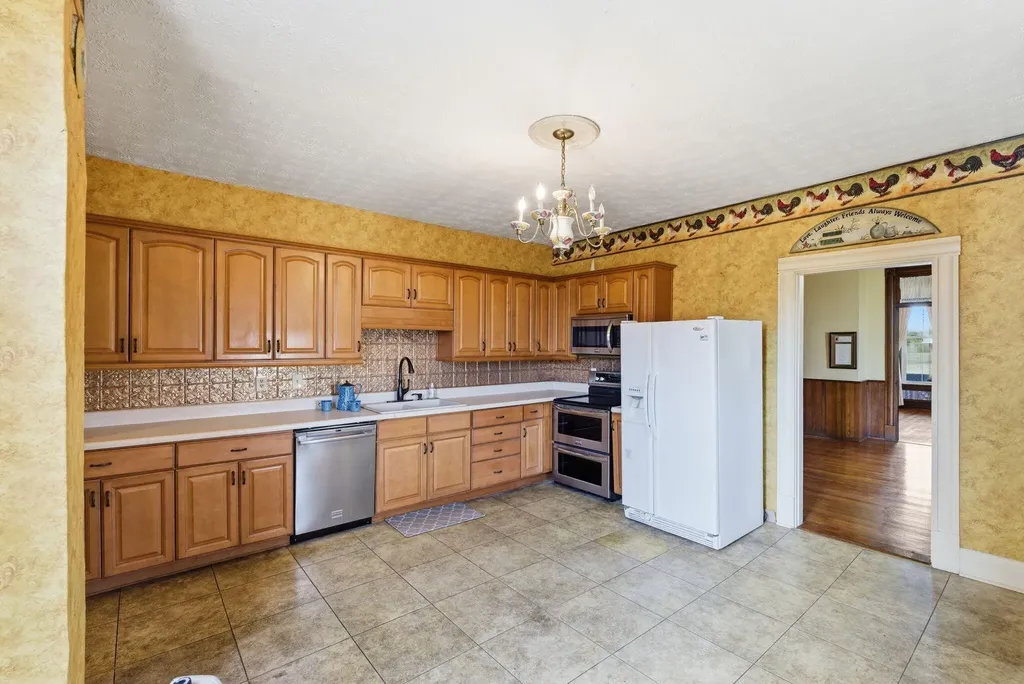 601 Jamestown Street Columbia KY 42728