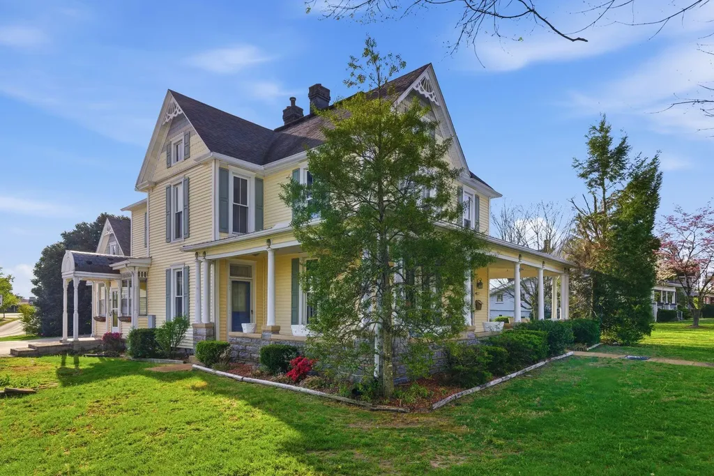 601 Jamestown Street Columbia KY 42728