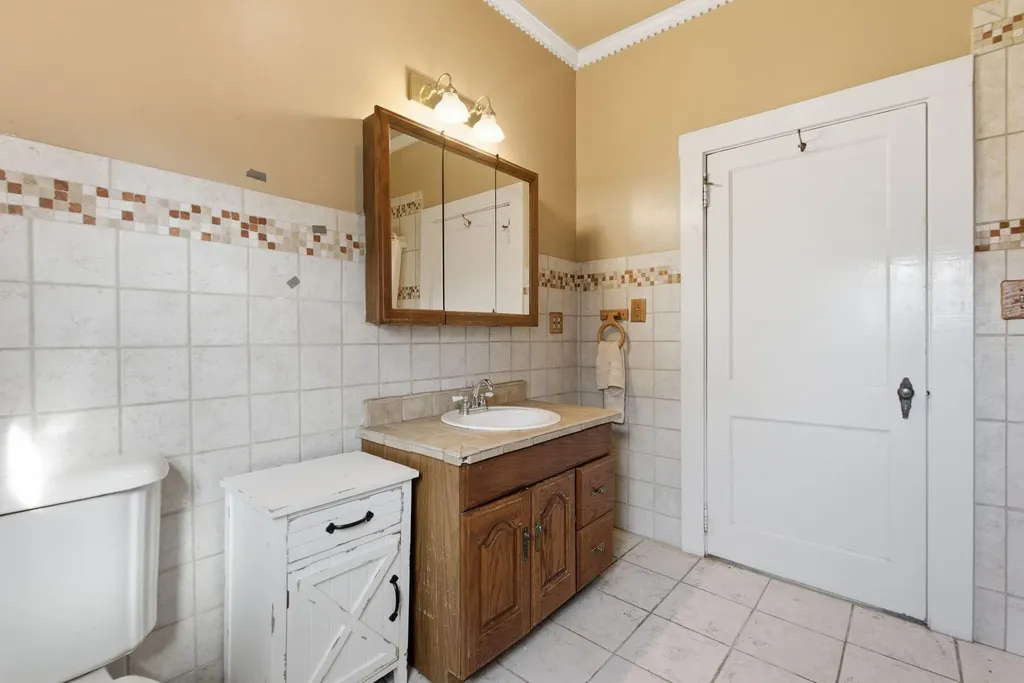 601 Jamestown Street Columbia KY 42728