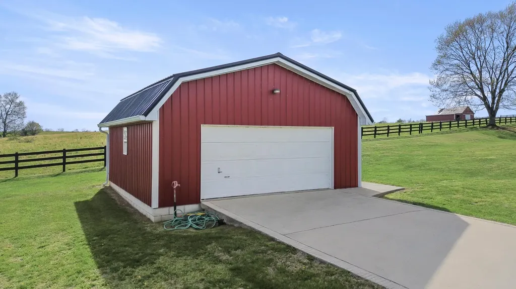 7199 W Highway 80 Nancy KY 42544