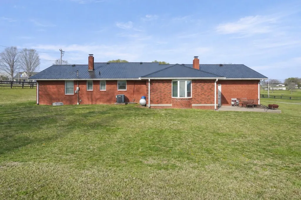 7199 W Highway 80 Nancy KY 42544
