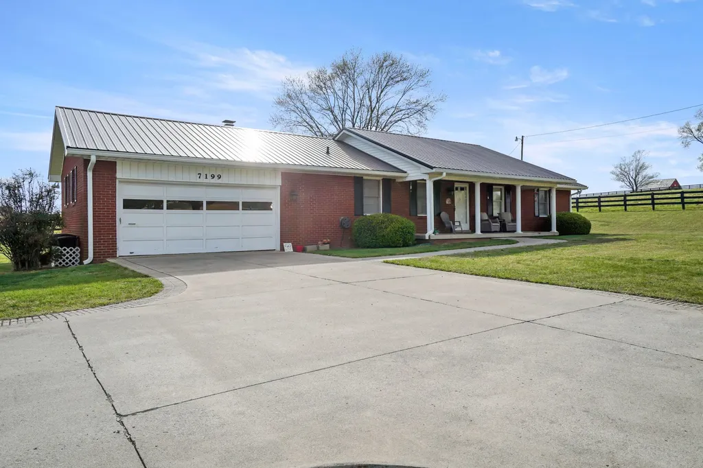 7199 W Highway 80 Nancy KY 42544
