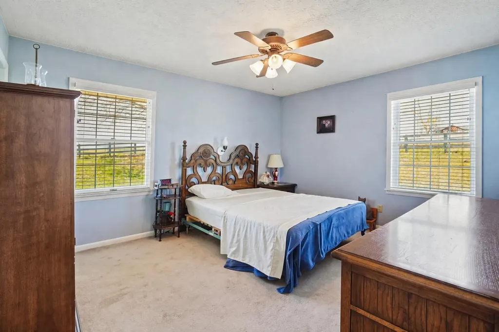 7199 W Highway 80 Nancy KY 42544