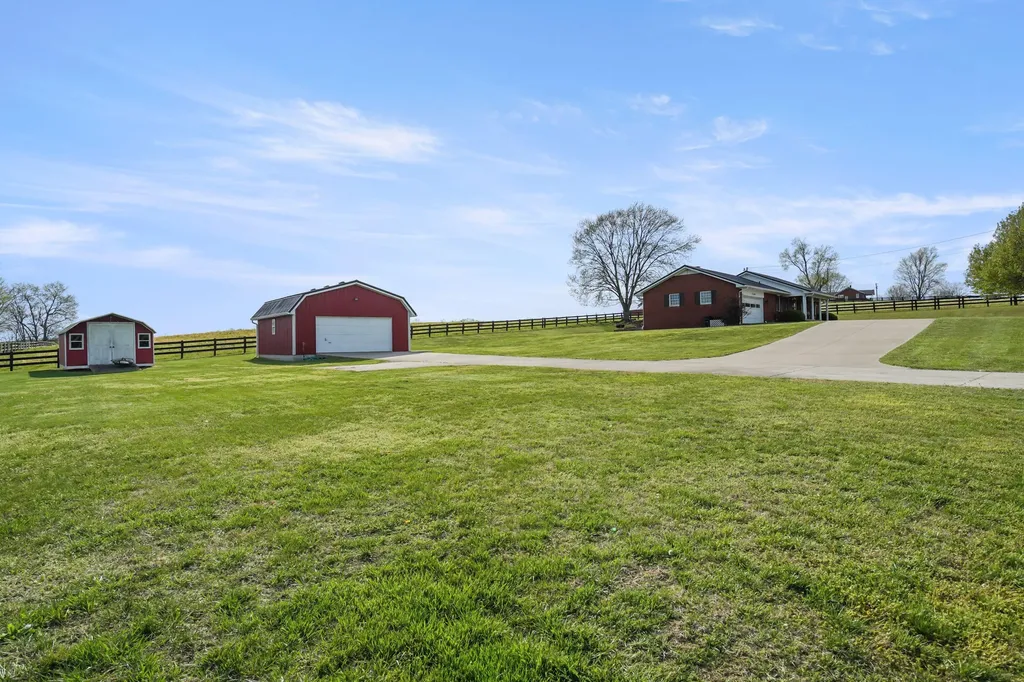 7199 W Highway 80 Nancy KY 42544