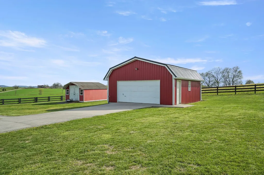 7199 W Highway 80 Nancy KY 42544