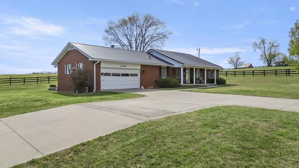 7199 W Highway 80 Nancy KY 42544