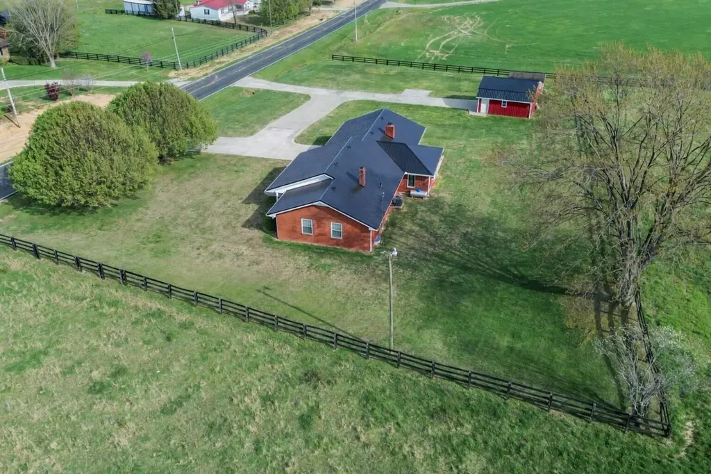 7199 W Highway 80 Nancy KY 42544