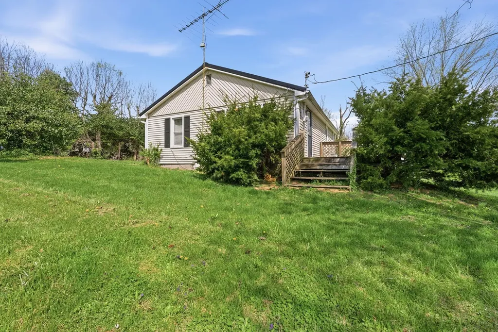 1388 Ammerman Pike Cynthiana KY 41031
