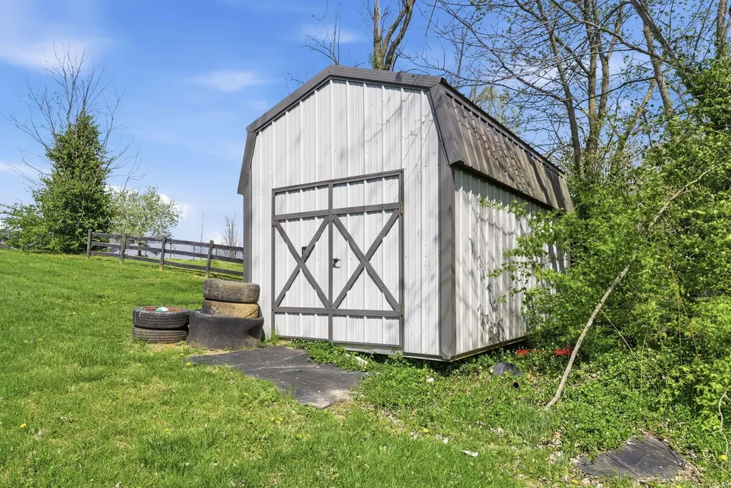 1388 Ammerman Pike Cynthiana KY 41031