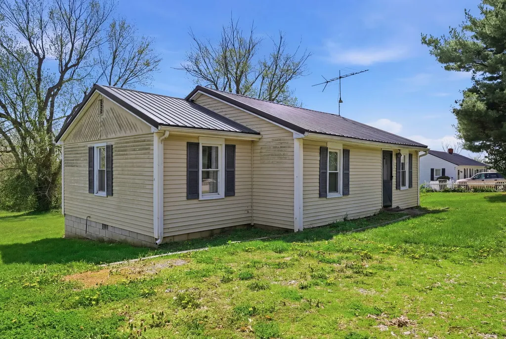 1388 Ammerman Pike Cynthiana KY 41031