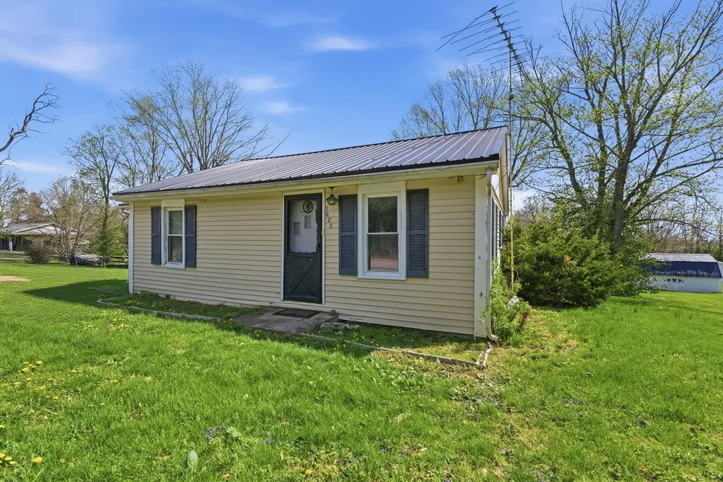 1388 Ammerman Pike Cynthiana KY 41031