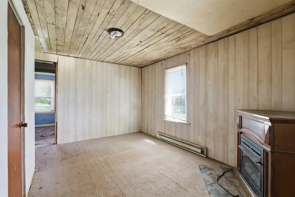 1388 Ammerman Pike Cynthiana KY 41031
