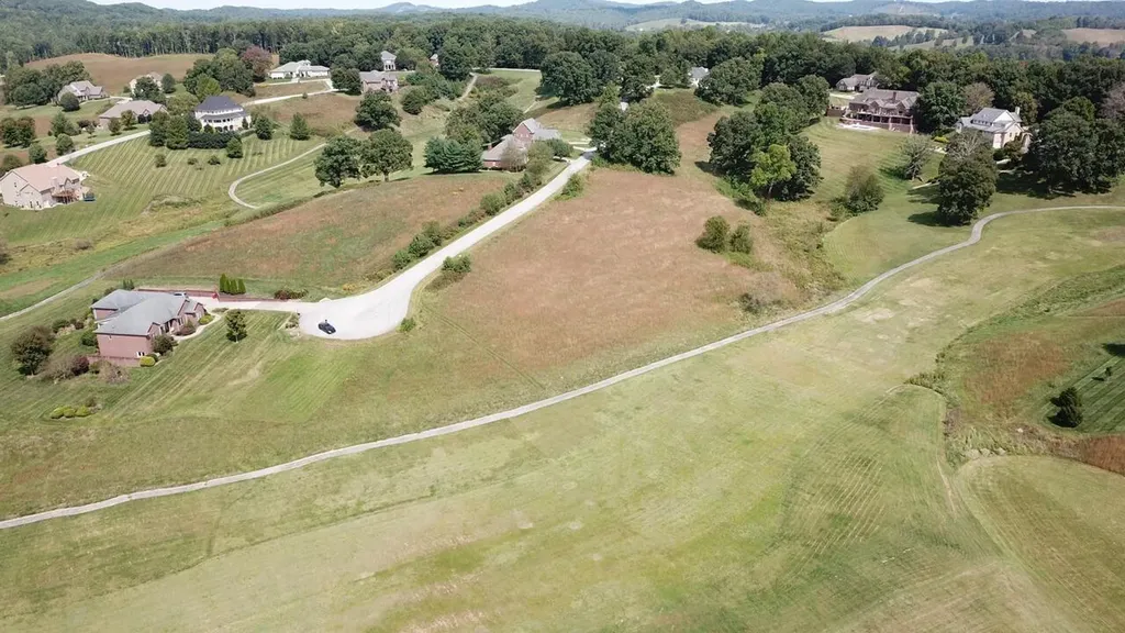 626 Oakwood Drive London KY 40744