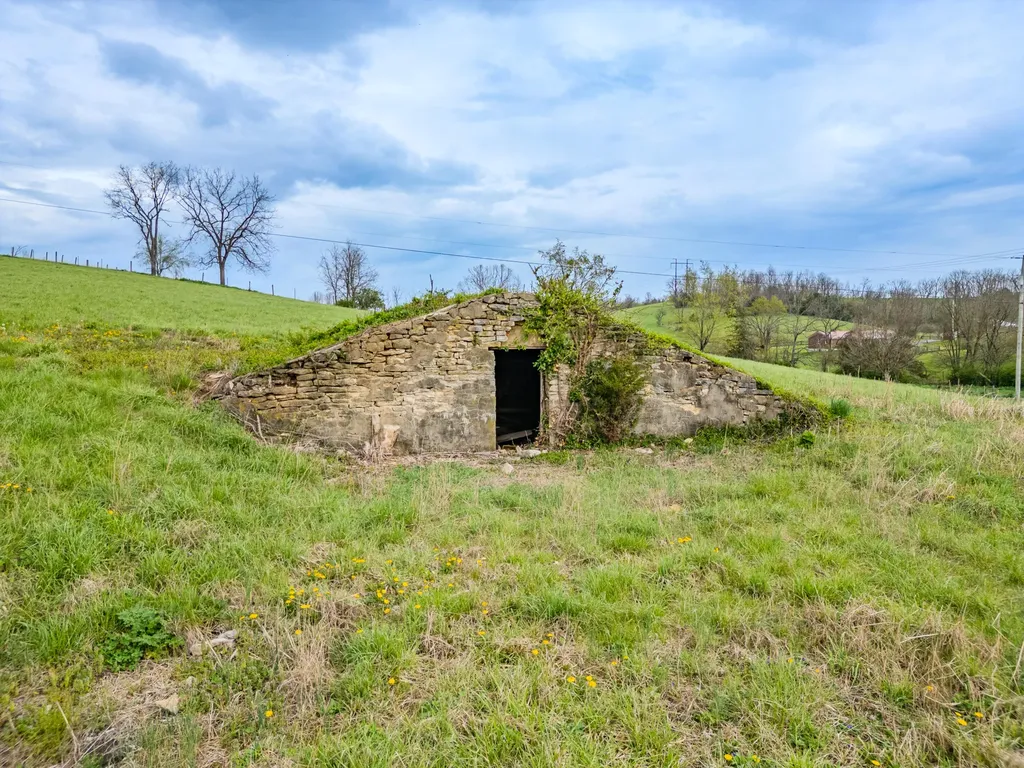 2996 Irvine Road Winchester KY 40391