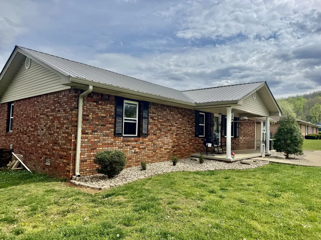 86 Pine Street Monticello KY 42633