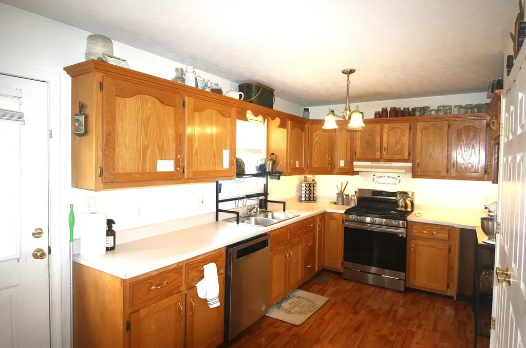 1742 Jackson County High School Road Mckee KY 40447