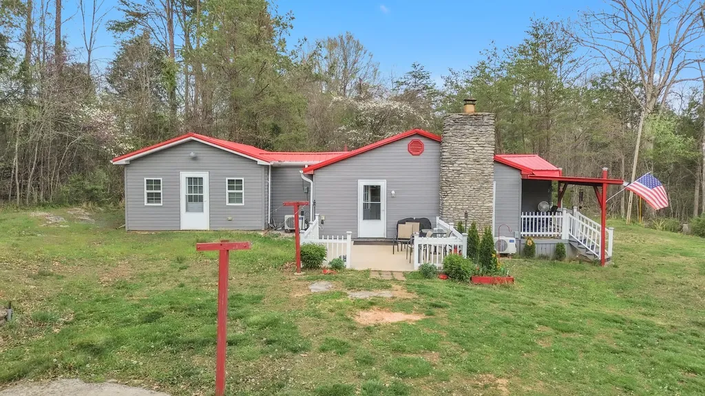 179 Aderholt Road Bronston KY 42518