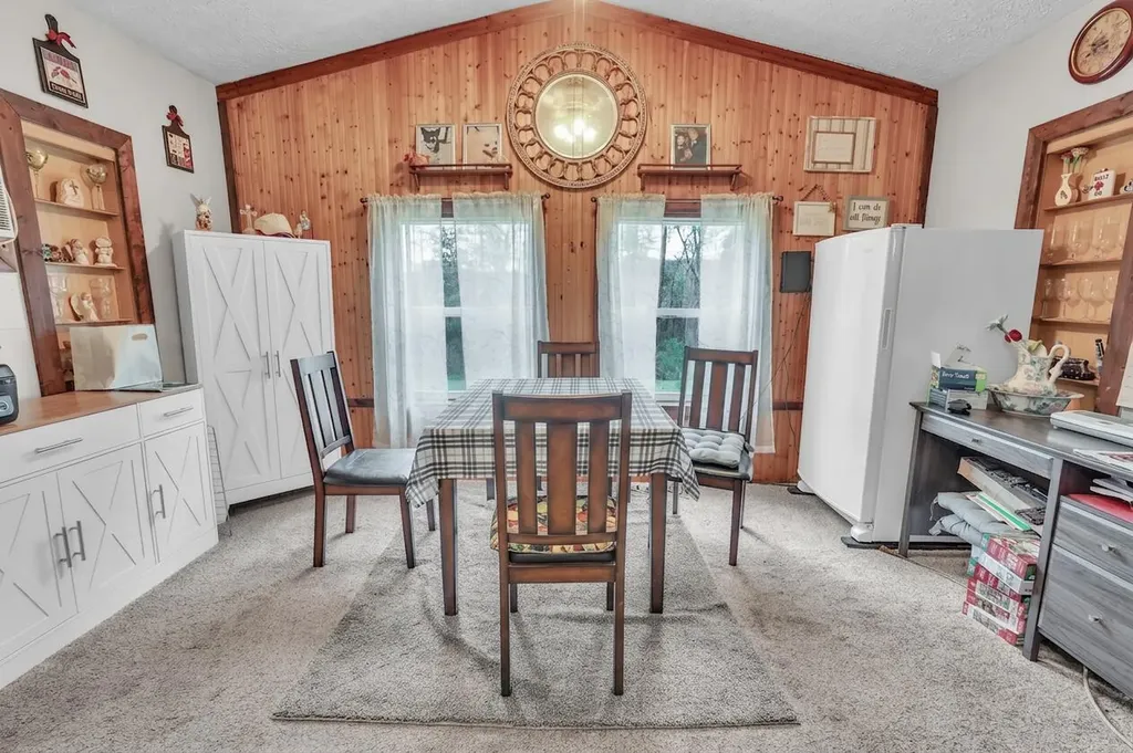 179 Aderholt Road Bronston KY 42518