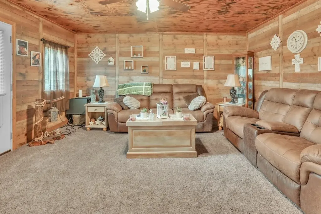 179 Aderholt Road Bronston KY 42518