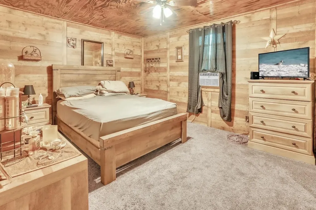 179 Aderholt Road Bronston KY 42518