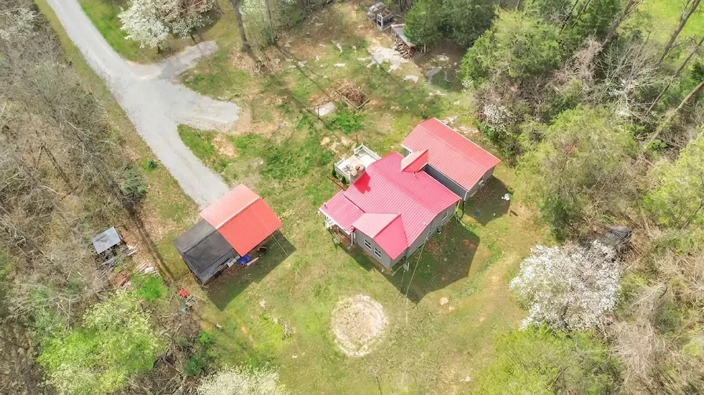 179 Aderholt Road Bronston KY 42518
