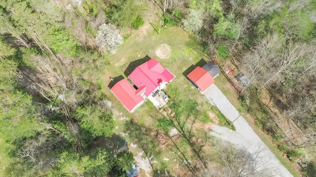 179 Aderholt Road Bronston KY 42518