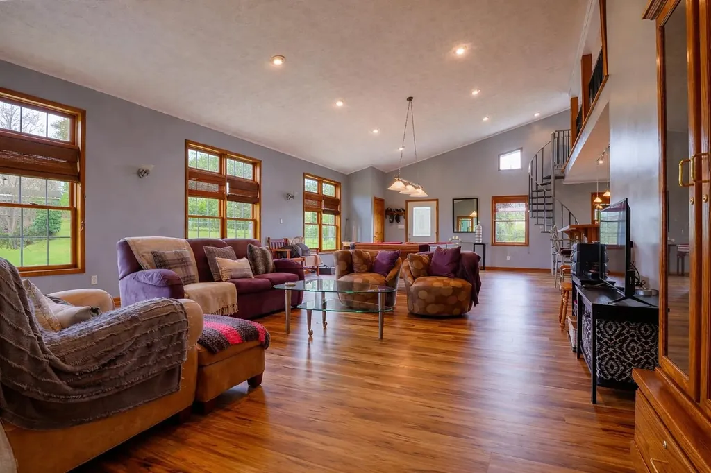 101 Hughley Lane Harrodsburg KY 40330