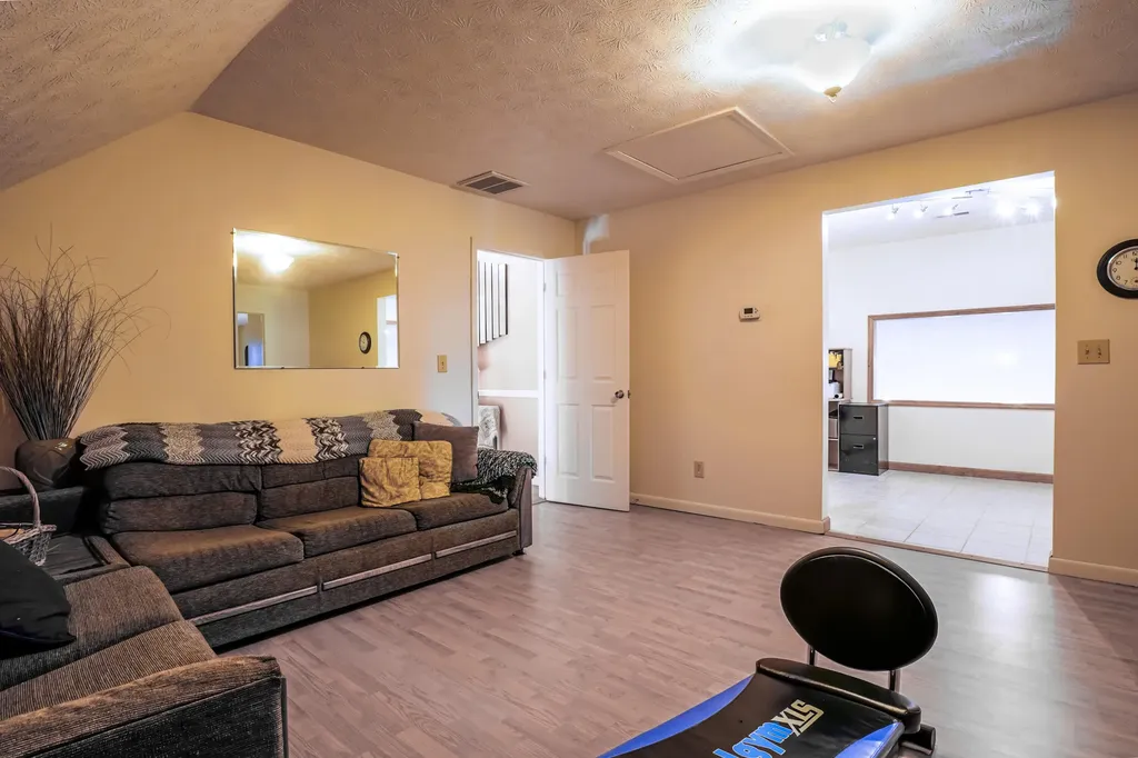 101 Hughley Lane Harrodsburg KY 40330