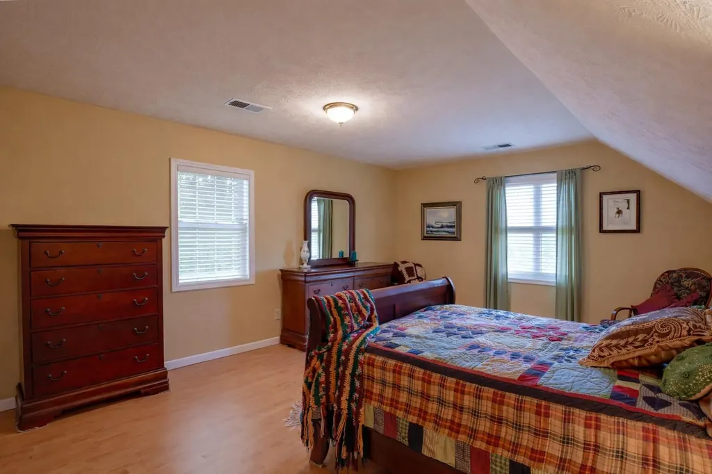 101 Hughley Lane Harrodsburg KY 40330