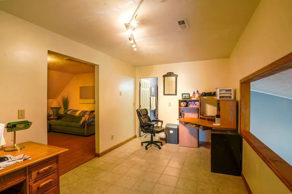 101 Hughley Lane Harrodsburg KY 40330