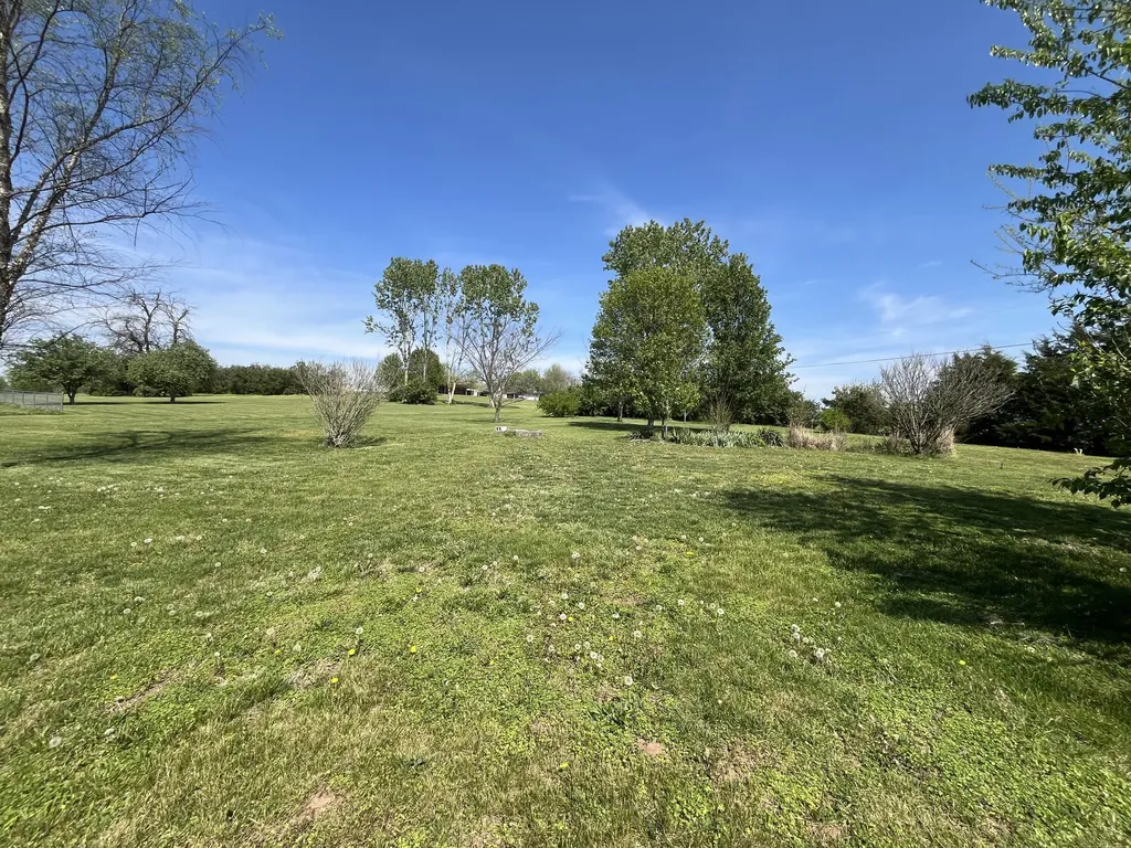 101 Hughley Lane Harrodsburg KY 40330