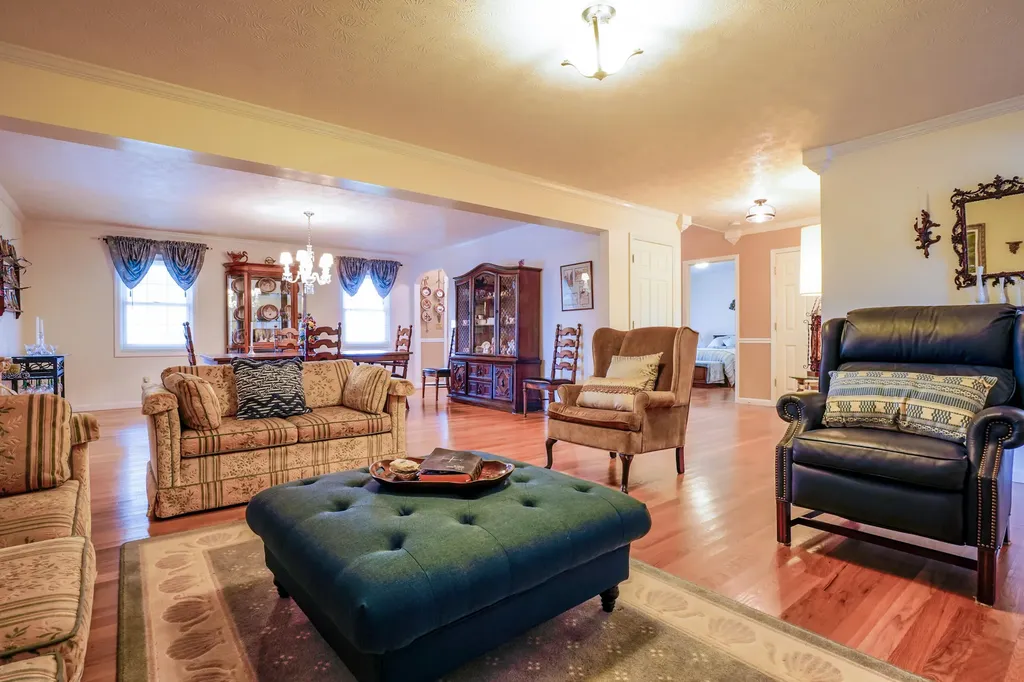 101 Hughley Lane Harrodsburg KY 40330