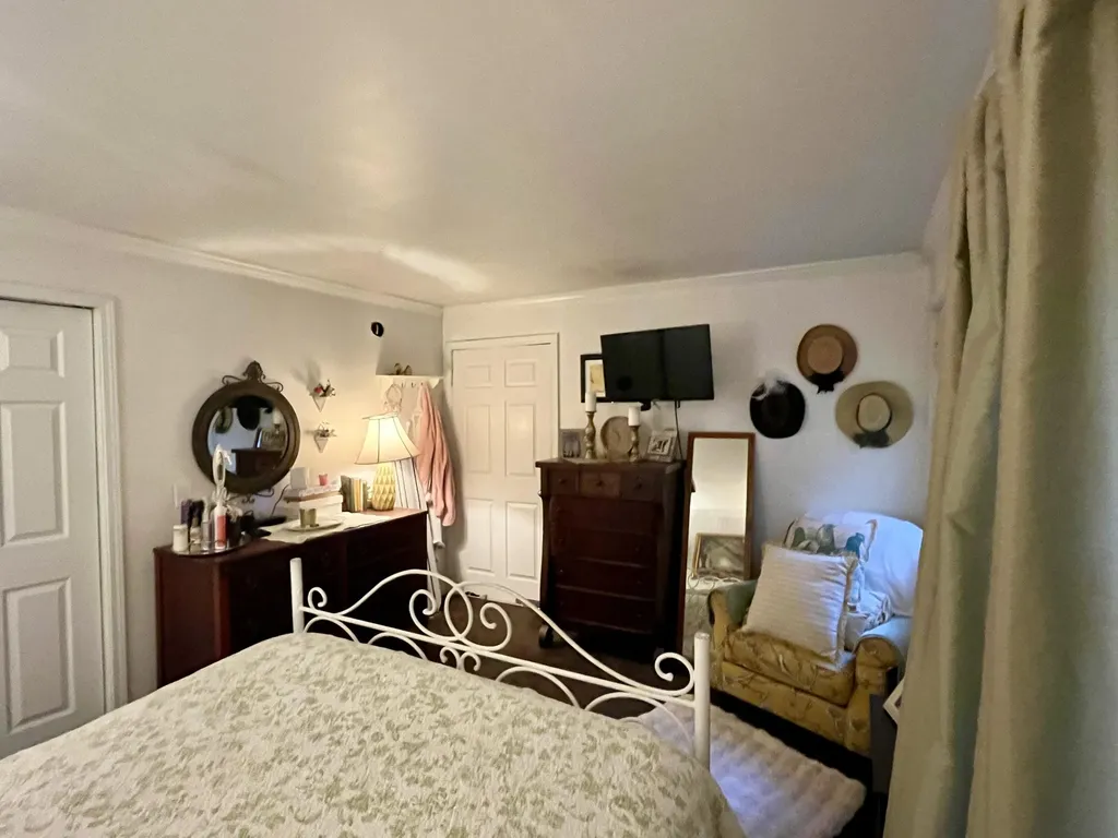 2789 Black Creek Road Clay City KY 40312