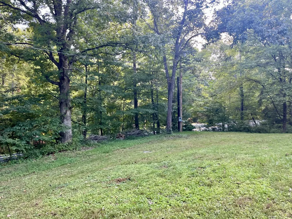 2789 Black Creek Road Clay City KY 40312