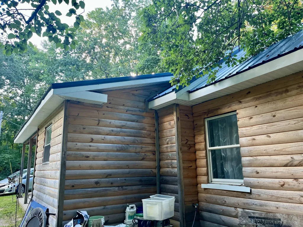 2789 Black Creek Road Clay City KY 40312
