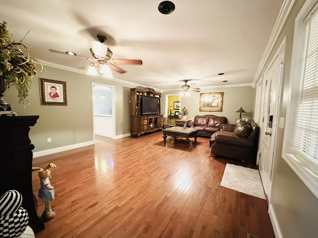 174 Collins Gibson Road Manchester KY 40962