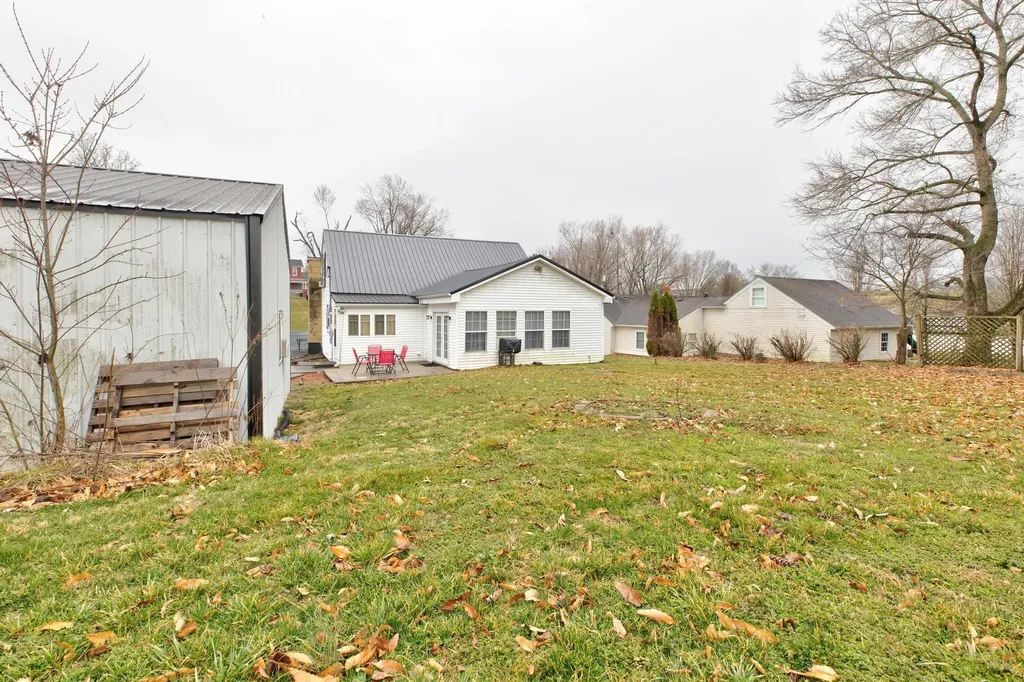 111 Highland Drive Flemingsburg KY 41041