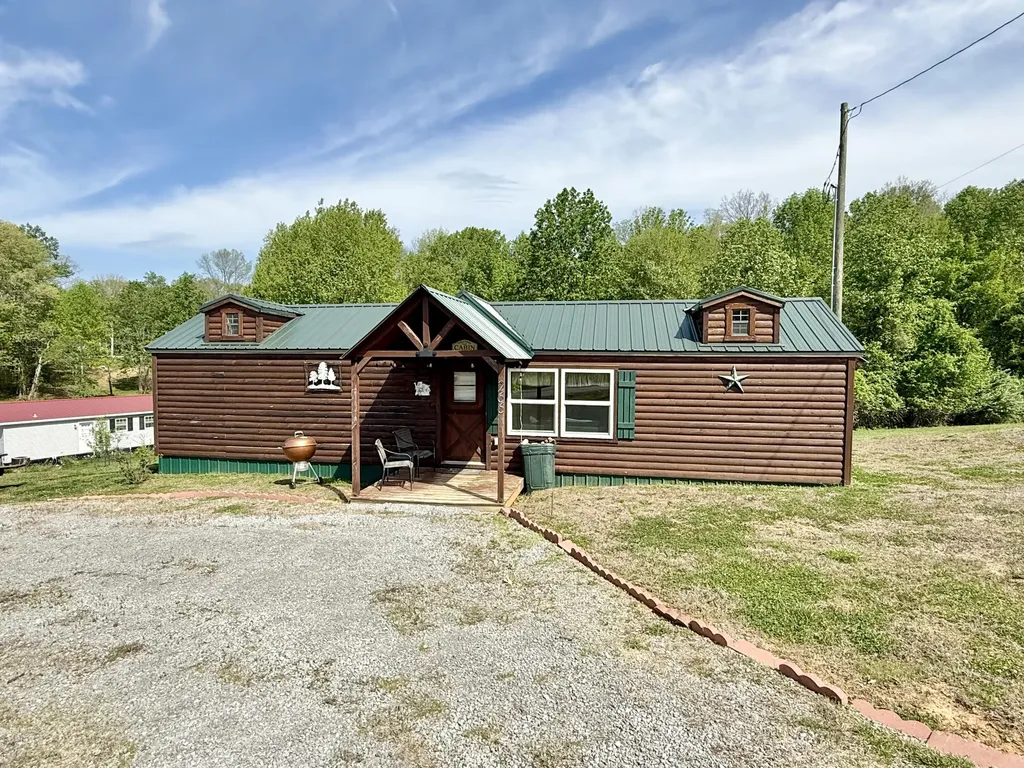 266 Boater's Alley Nancy KY 42544